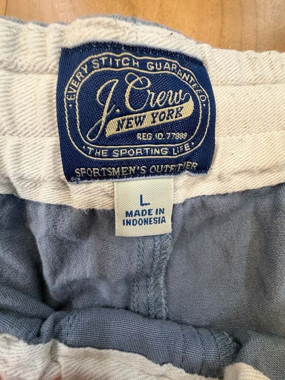 J. Crew Men's Elastic Waist Dock Shorts with Pelican Print Large